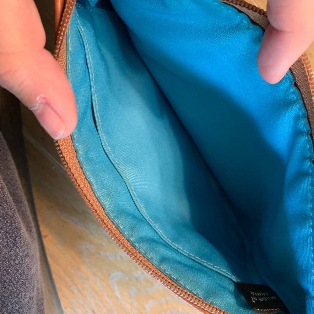 Coach wristlet - Picture 2 of 2